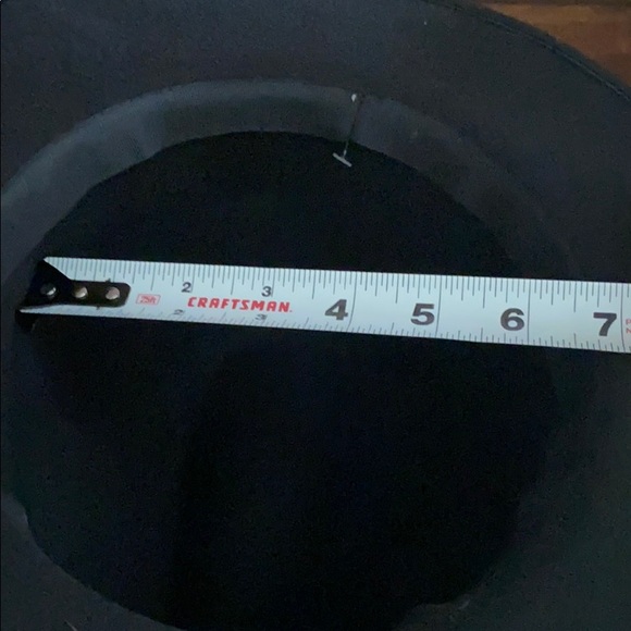 Beautiful hat - Picture 5 of 5